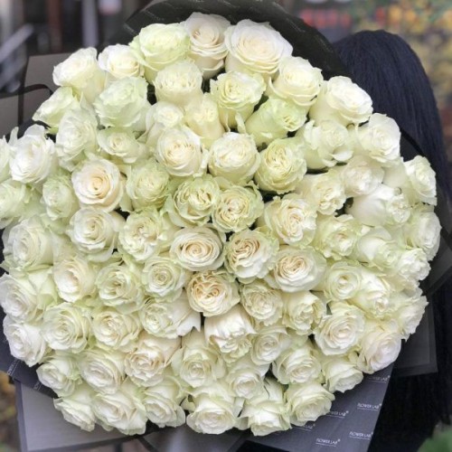 Купить на заказ Букет из 75 белых роз с доставкой в Жетысае