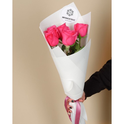Купить на заказ Букет из 5 розовых роз с доставкой в Жетысае