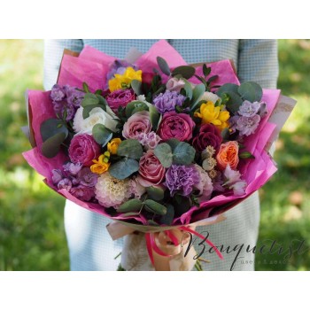  Flower mix of carnations and roses