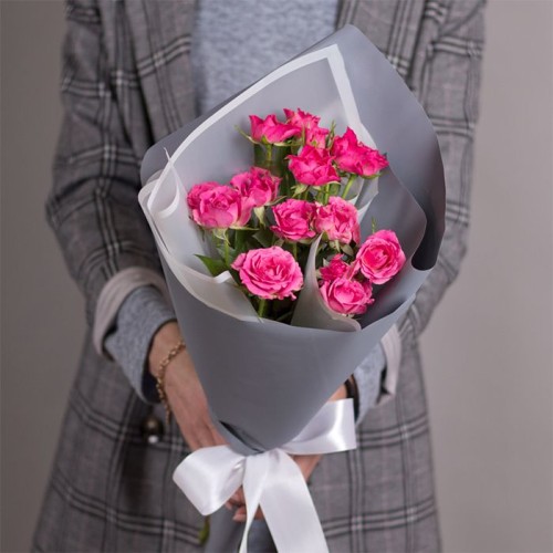 Купить на заказ Букет из 3 кустовых роз с доставкой в Жетысае